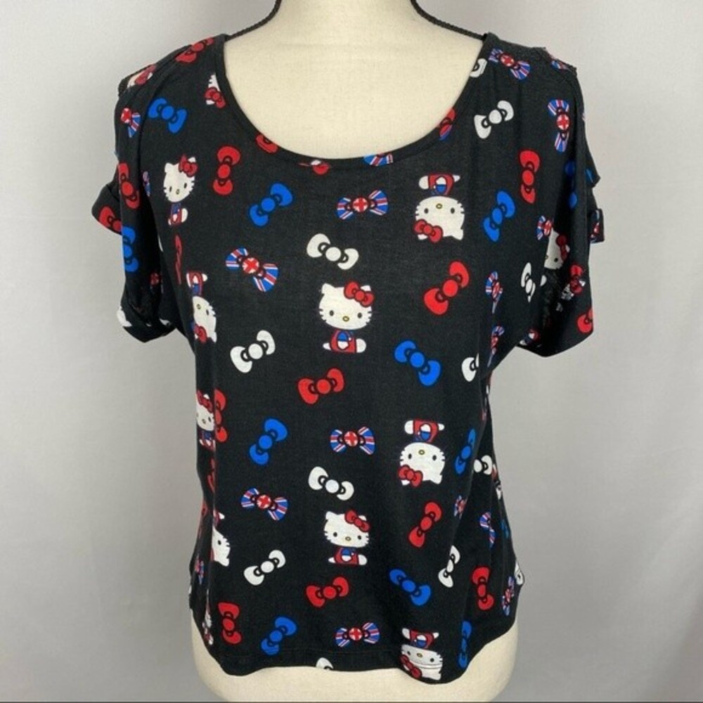 Hello‎ Kitty Cropped Blouse